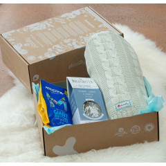 Cosy Cable Knit Gift Box (Worth £53)